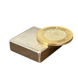 Imán 30mm x 30mm x 10mm Neodimio Potente 13,500 Gauss
