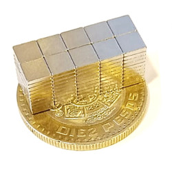 Imán 5mm x 5mm x 1mm Broche De Neodimio 12,000 Gauss