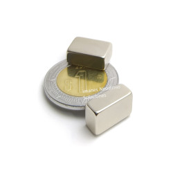 Imán 12mm x 8mm x 5mm Neodimio Potente 12,000 Gauss