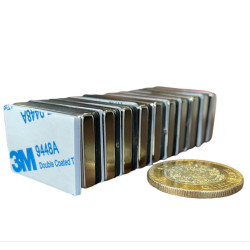Imán 30mm x 20mm x 5mm 3M Neodimio Con Adhesivo 12,000 Gauss